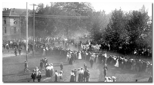 President Teddy Roosevelt arriving on Whitman College campus 1903