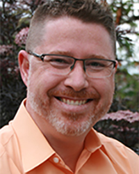 portrait of Russ Oliver
