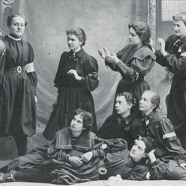 Whitman woman's sports team in the 1800's