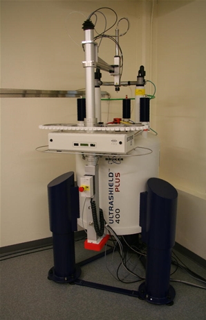 Bruker Avance II 400 MHz Ultrashield Plus NMR