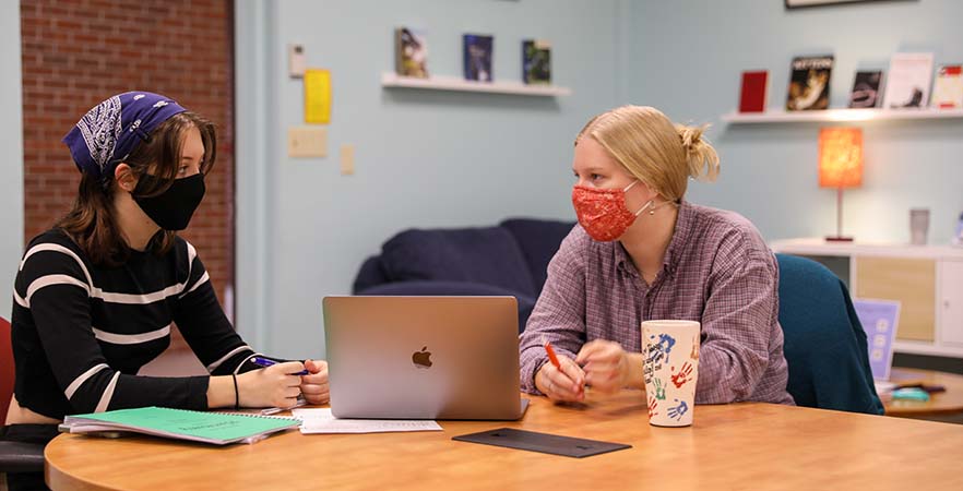 Student learning inside the Academic Resource Center