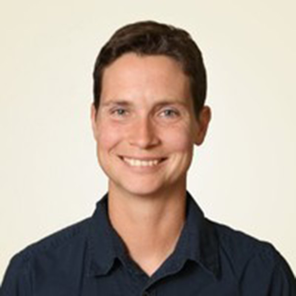 Melinda Khare ’01