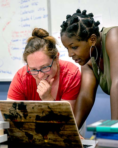 Buyaki Nyatichi ’20 spent summer 2019 in Walla Walla doing research with Associate Professor and Microsoft chair of computer science Janet Davis.