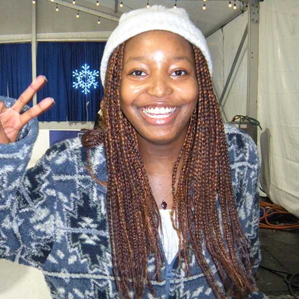 Hana Nandawula Bunnya giving the peace sign