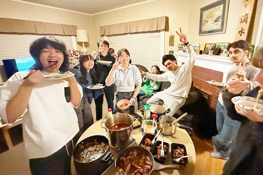 Pendhay Yeshay and friends eating.