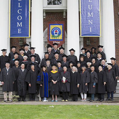 Alumni group photo 2016.