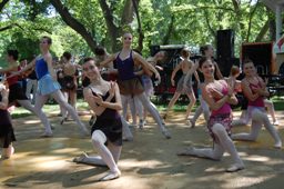 Kneeling Ballet in the Park