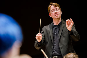 Whitman College orchestra conductor Paul Luongo