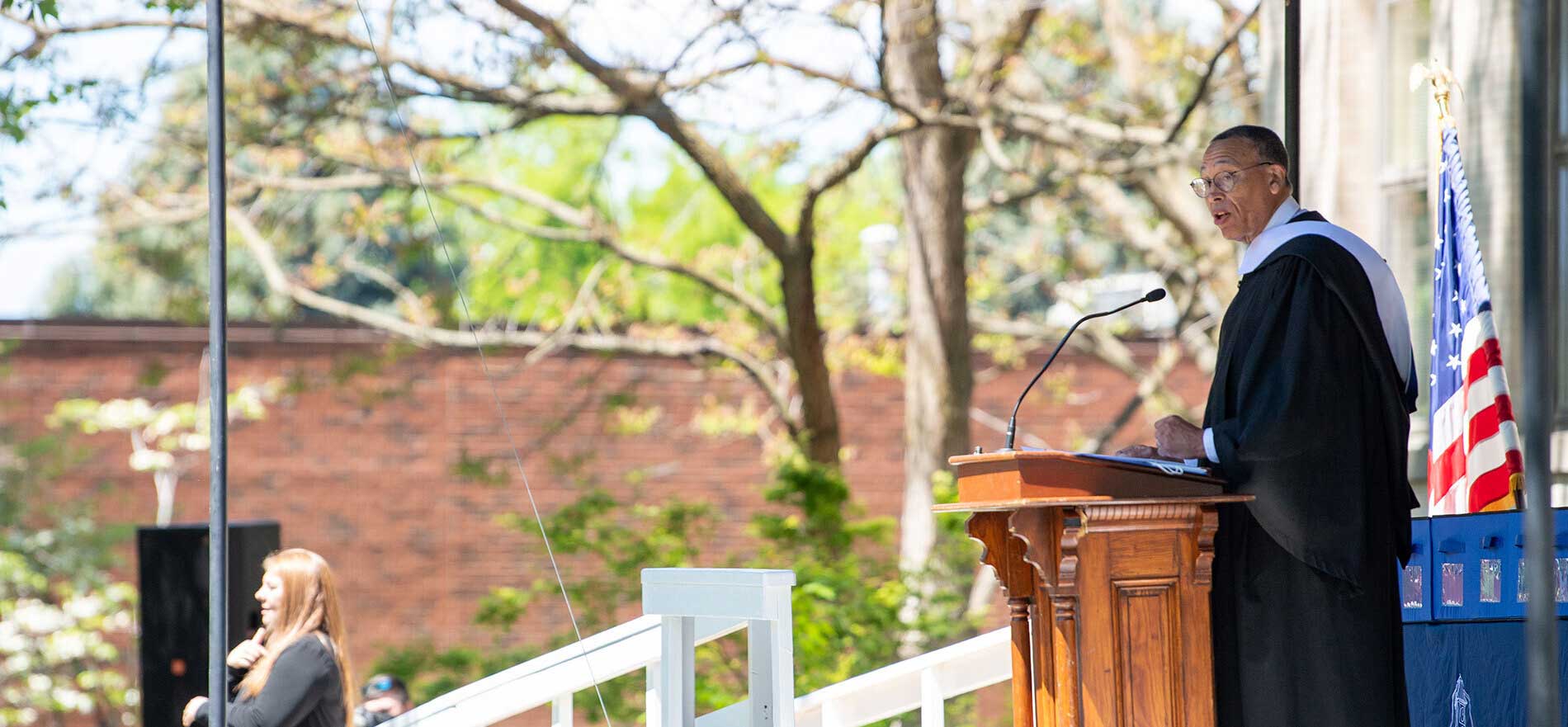 Steve Hammond speaking at commencement.