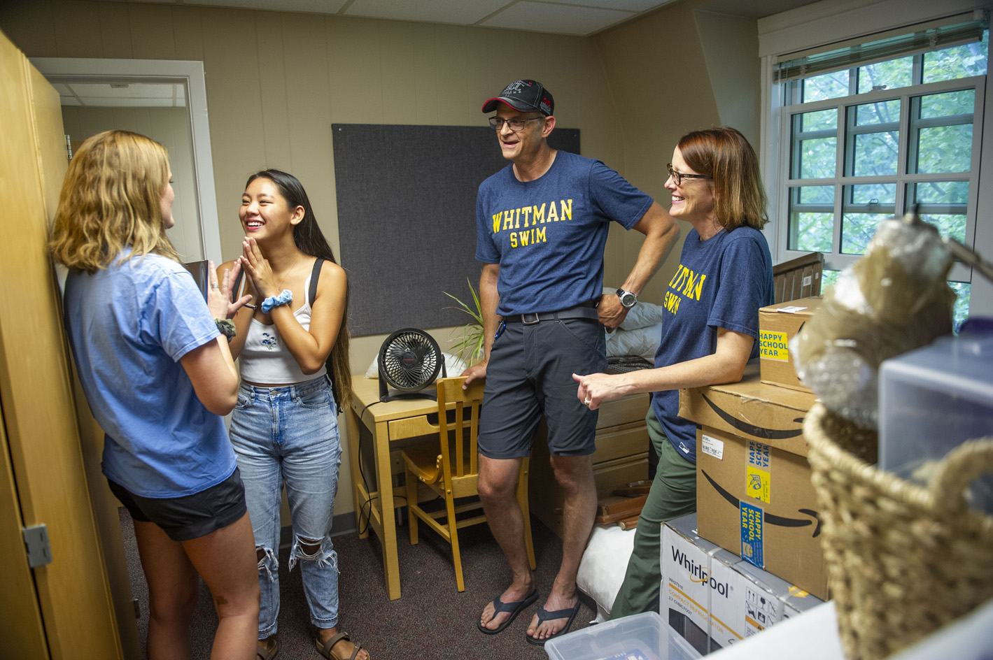  student checks into residence hall