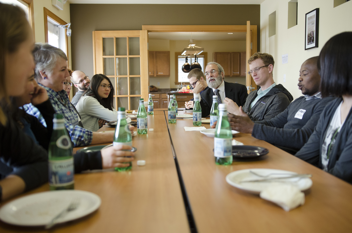 Jonathan Lewis leads a session of his Social Entrepreneurship Clinic