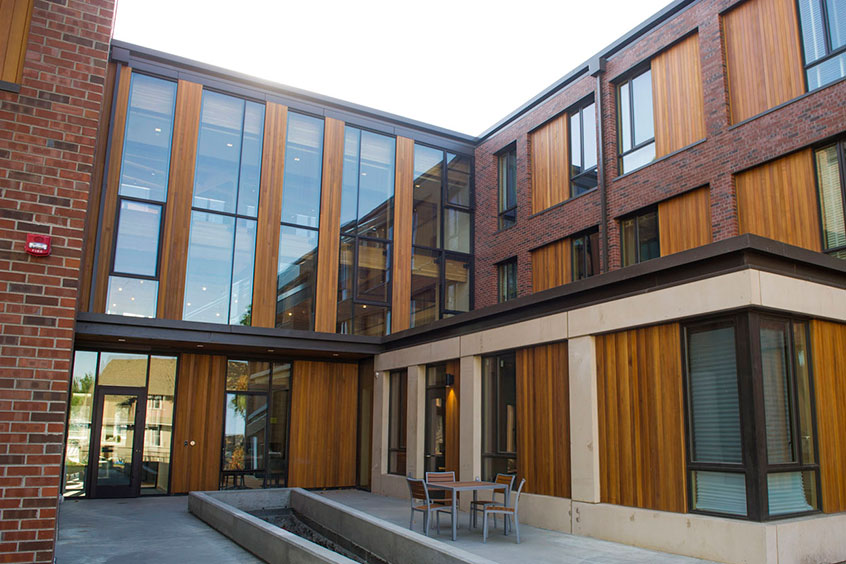 An exterior courtyard in Stanton Hall.