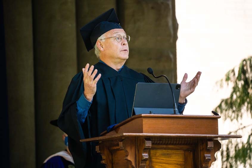 Chair-elect Joe Davis ’80 speaking to graduates