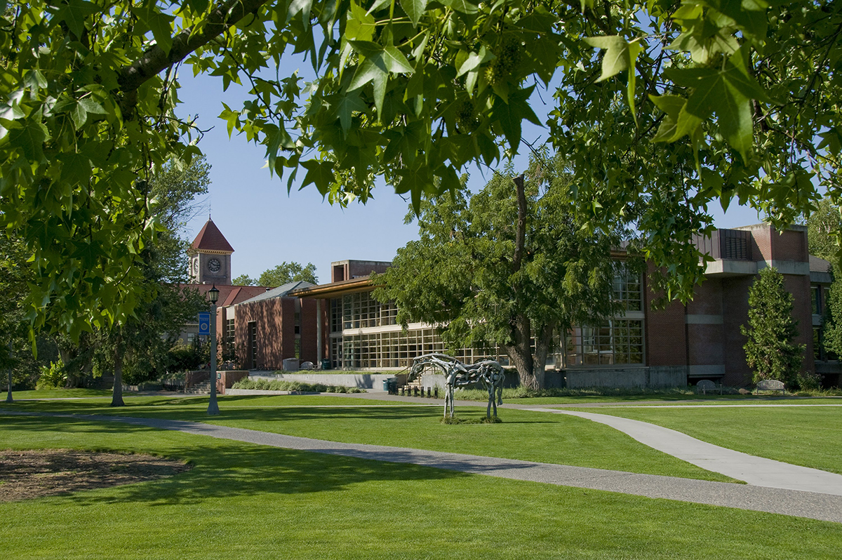 Whitman College campus - Penrose Library and Styx sculpture